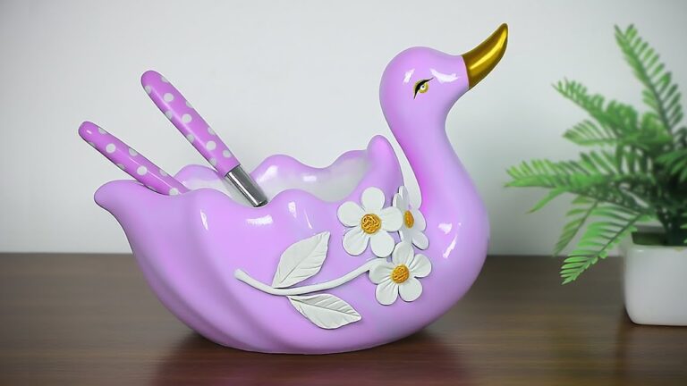 You won’t believe this stunning spoon holder… all made with simple cement!